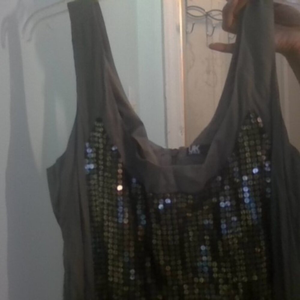 Dress - Picture 3 of 3